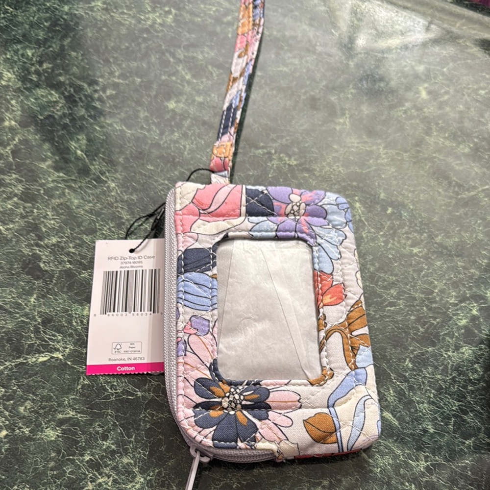 Vera Bradley Zip ID Case NWT